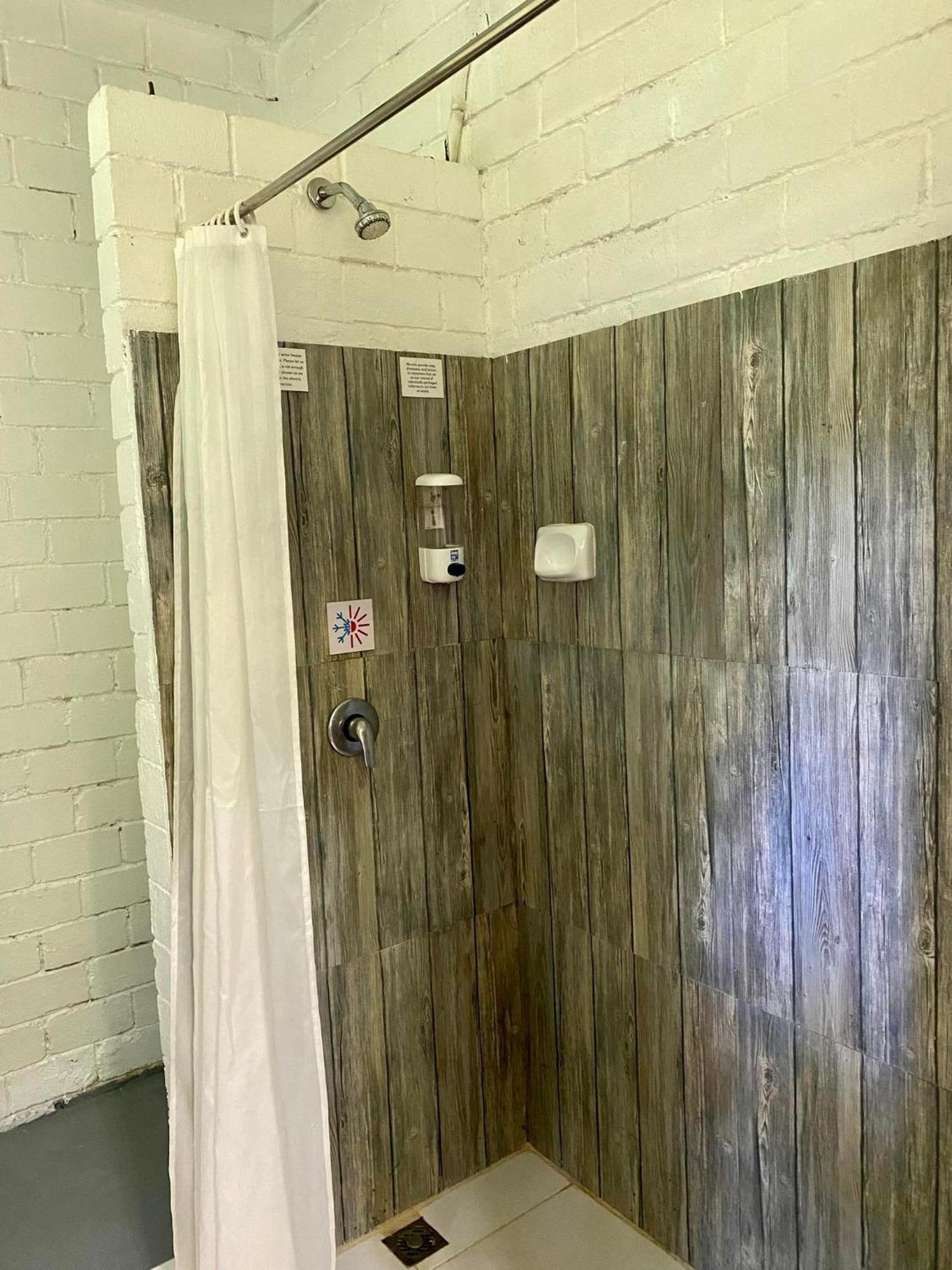 Hotel Sebastian Panglao Bolod  Szoba fotó